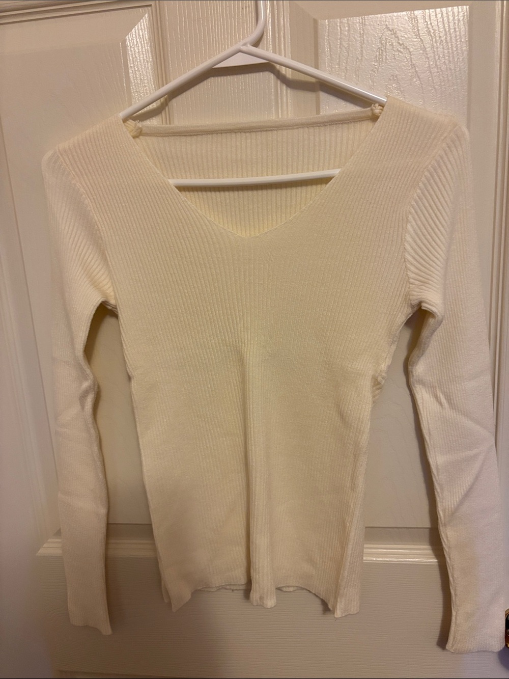 Cream Ribbed V-Neck Long Sleeve Top